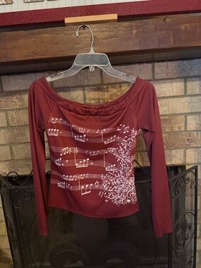 Women’s Burgundy Musical-Print Long Sleeve Top